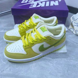 Nike Dunk SB Low SB Pro "Sour Apple" Women's Sneakers